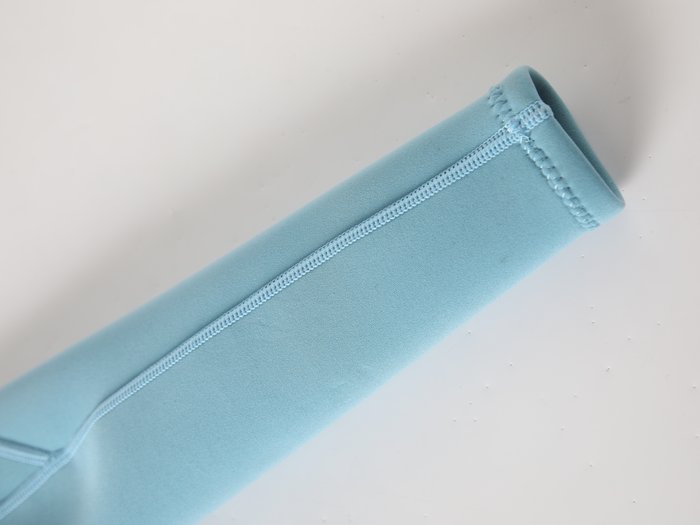 Turquoise sleeve finish