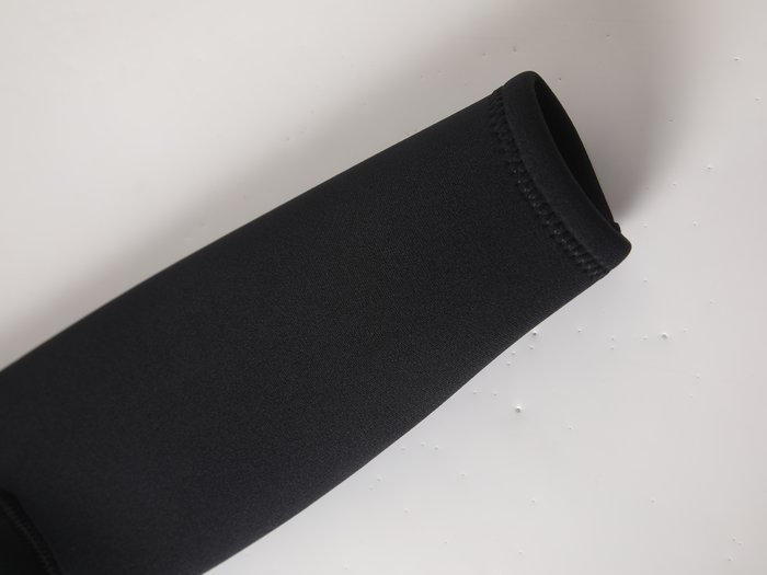 Blue sleeve and seam